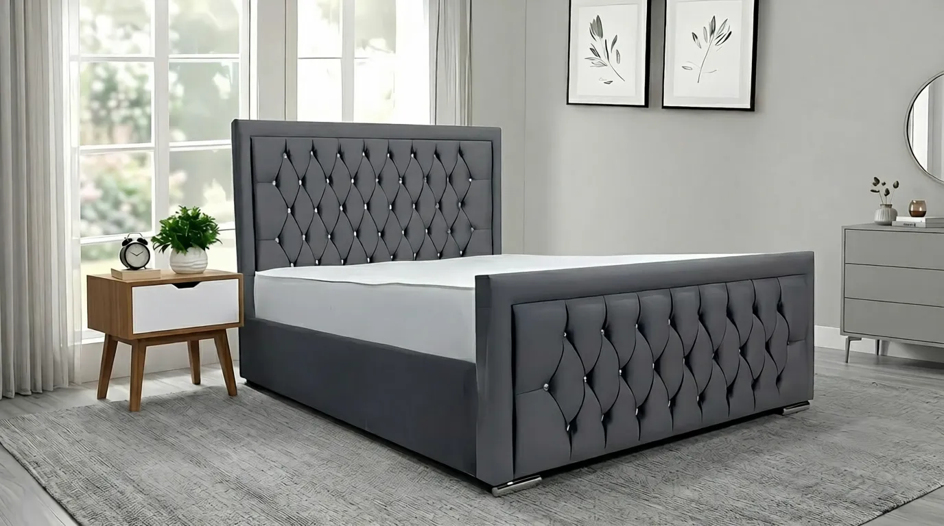 Luxury Hilton Bed - Image 2
