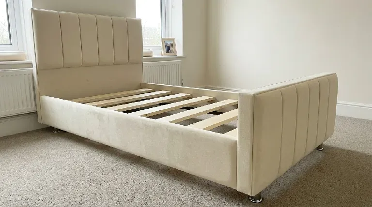 Luxury Panel Line Bed - Image 4